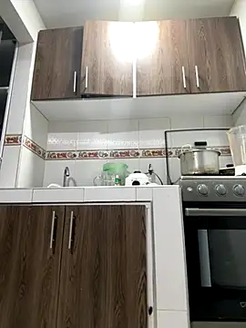 Snapshot of evelyn_1702 chatting on October 2025 03:36:02 AM evelyn 1702 online show from October 2025 03:36:02 AM