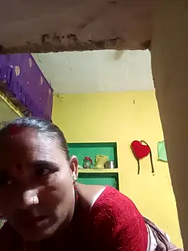 Snapshot of Monika_thakurr chatting on September 2025 08:41:02 AM Monika thakurr online show from September 2025 08:41:02 AM