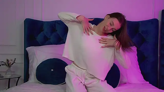 VeronicaVances online show from February 2026 06:28:02 PM