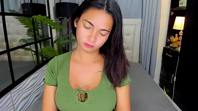 Snapshot of Patricia_Anderson chatting on April 2026 04:12:01 PM Patricia Anderson online show from April 2026 04:12:01 PM