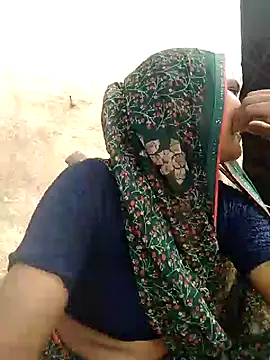 Snapshot of Sapna9685 chatting on September 2025 04:34:02 AM Sapna9685 online show from September 2025 04:34:02 AM