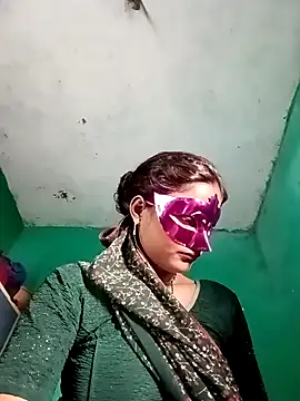 Snapshot of Sapna9685 chatting on October 2025 07:15:01 AM Sapna9685 online show from October 2025 07:15:01 AM