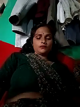 Snapshot of Sapna9685 chatting on October 2025 07:28:01 AM Sapna9685 online show from October 2025 07:28:01 AM