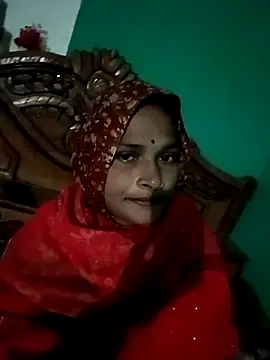 Snapshot of Sapna9685 chatting on November 2025 12:44:01 AM Sapna9685 online show from November 2025 12:44:01 AM