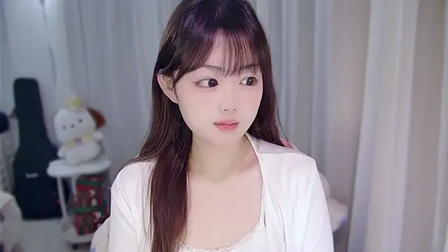 YUANYUAN-A online show from March 2026 12:42:01 PM