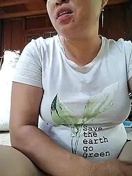 Snapshot of Ficity chatting on September 2025 06:03:01 AM Ficity online show from September 2025 06:03:01 AM