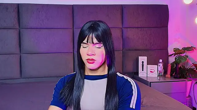 Slenna Moon online show from January 2026 02:14:01 AM