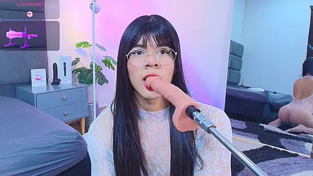 Slenna Moon online show from March 2026 11:53:02 PM