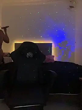 AuroraChest online show from April 2026 08:59:01 AM