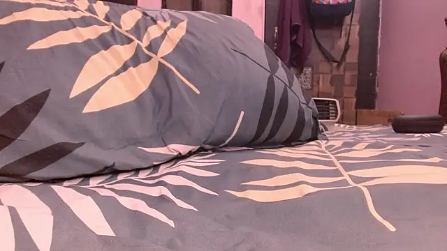 funndudd online show from December 2025 01:44:01 AM