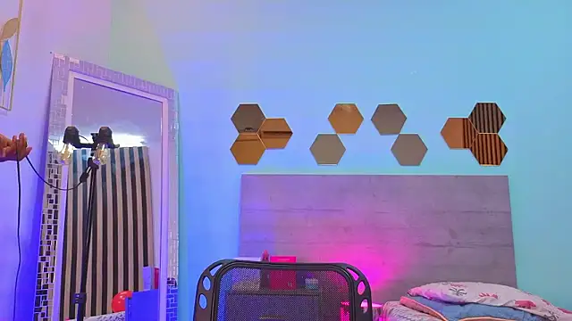 Paulina Sodi online show from March 2026 07:30:01 PM