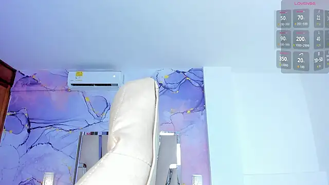 Snapshot of EvaKalifa chatting on September 2025 11:44:01 AM EvaKalifa online show from September 2025 11:44:01 AM