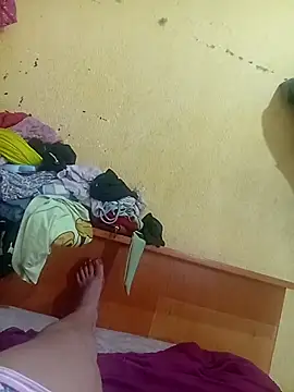 Ravena2290 online show from September 2025 03:27:02 AM