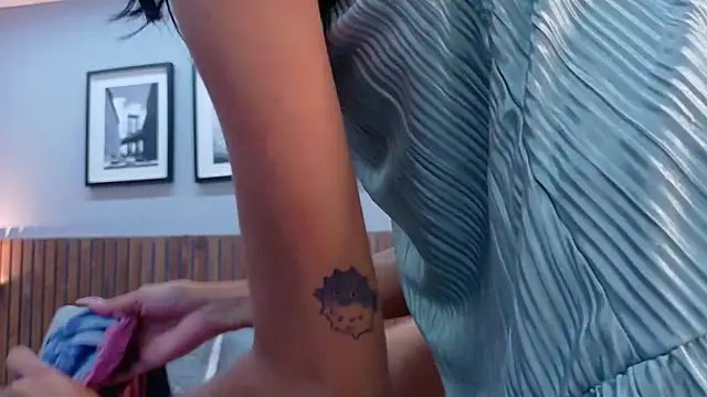 Snapshot of luna_roja25 chatting on February 2026 12:35:02 PM luna roja25 online show from February 2026 12:35:02 PM