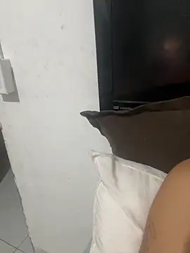 aline2007 online show from September 2025 01:55:01 PM