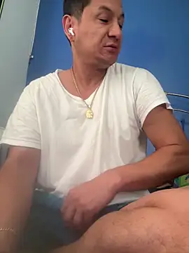 Snapshot of stevo170t chatting on October 2025 04:28:01 PM stevo170t online show from October 2025 04:28:01 PM