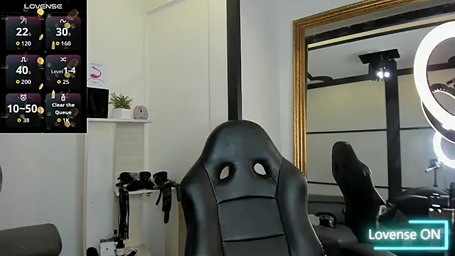 LiamDeep online show from November 2025 08:08:01 PM