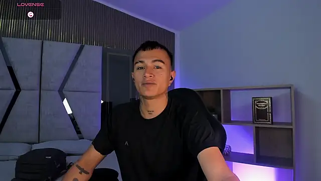 LiamDeep online show from February 2026 08:16:01 PM