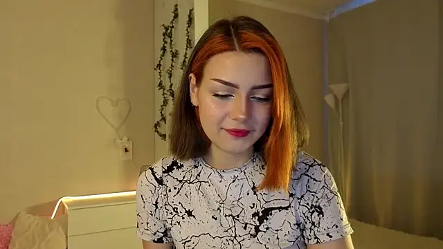 PurrrBerry online show from September 2025 03:28:01 AM