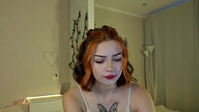 PurrrBerry online show from September 2025 03:19:01 AM