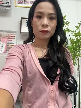 Baby-mmm online show from November 2025 03:49:01 AM