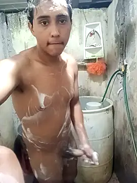 lalop221 online show from October 2025 03:40:01 AM