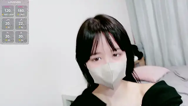 Snapshot of Anne_Anne_chan chatting on October 2025 12:03:01 PM Anne Anne chan online show from October 2025 12:03:01 PM