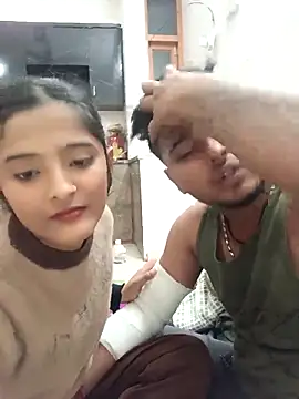 romantic couple1 online show from December 2025 12:40:01 AM