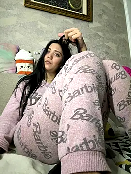 Snapshot of PrincessYYara chatting on December 2025 07:40:02 PM PrincessYYara online show from December 2025 07:40:02 PM