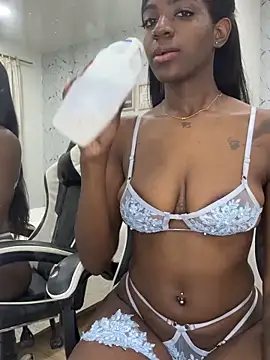 Snapshot of Alma_Stevenson chatting on December 2025 09:03:01 AM Alma Stevenson online show from December 2025 09:03:01 AM