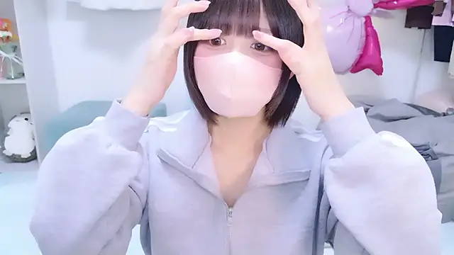 Hinata Sun online show from April 2026 11:07:02 PM