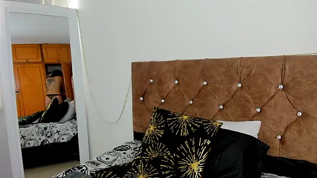 Snapshot of camila_collins7 chatting on November 2025 12:38:01 PM camila collins7 online show from November 2025 12:38:01 PM