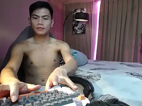 alex cummer online show from October 2025 05:06:02 PM