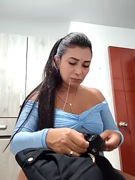Snapshot of mia_mancinii chatting on May 2026 01:12:02 AM mia mancinii online show from May 2026 01:12:02 AM