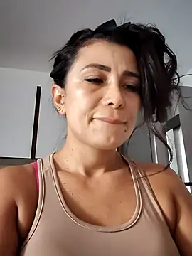 Snapshot of mia_mancinii chatting on June 2026 04:44:01 PM mia mancinii online show from June 2026 04:44:01 PM