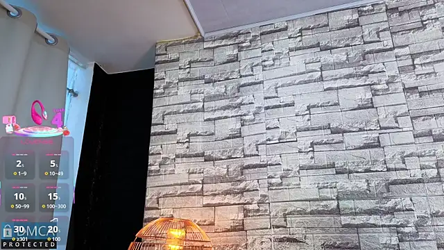 Kiara Zahiri   online show from November 2025 11:45:01 AM