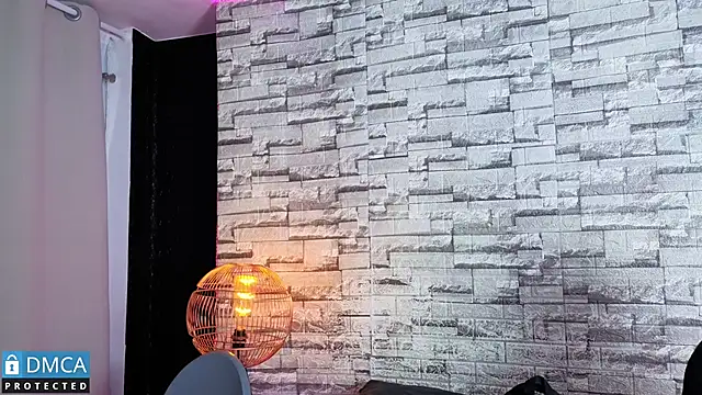 Kiara Zahiri   online show from December 2025 10:57:02 AM