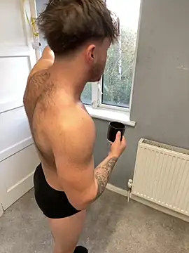 harleybarker online show from October 2025 07:21:01 AM