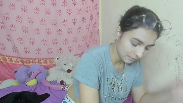 Snapshot of EclipseandFlame chatting on November 2025 02:09:01 PM EclipseandFlame online show from November 2025 02:09:01 PM