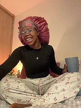 Snapshot of Sweet-Jade chatting on November 2025 09:08:02 AM Sweet-Jade online show from November 2025 09:08:02 AM