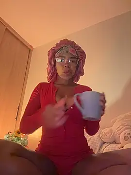 Snapshot of Sweet-Jade chatting on November 2025 09:00:02 AM Sweet-Jade online show from November 2025 09:00:02 AM