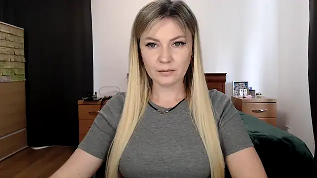 ParadiseAlina online show from October 2025 12:49:02 PM