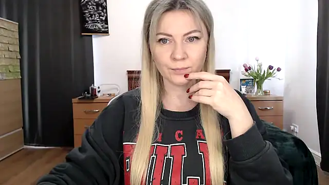 ParadiseAlina online show from January 2026 02:33:02 PM