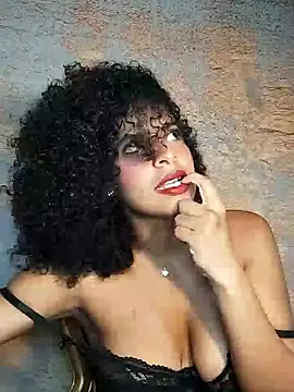 Snapshot of SheyLopez chatting on June 2026 03:25:01 AM SheyLopez online show from June 2026 03:25:01 AM