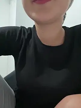 delibiri11 online show from June 2026 09:52:02 PM