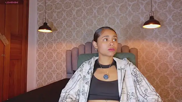 Kristall 06 online show from November 2025 02:20:01 AM