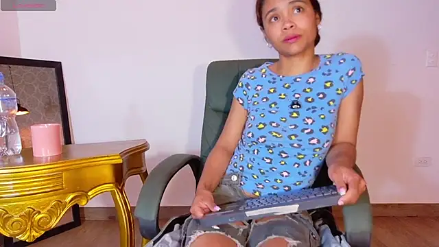 Kristall 06 online show from December 2025 02:39:01 AM