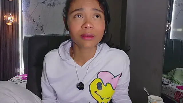 Kristall 06 online show from March 2026 04:38:02 AM