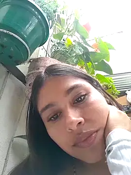 Snapshot of zairabreze chatting on October 2025 02:52:01 PM zairabreze online show from October 2025 02:52:01 PM