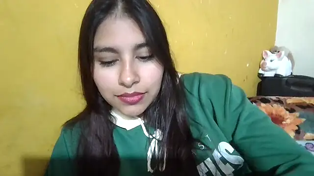 Snapshot of zairabreze chatting on November 2025 06:50:01 PM zairabreze online show from November 2025 06:50:01 PM